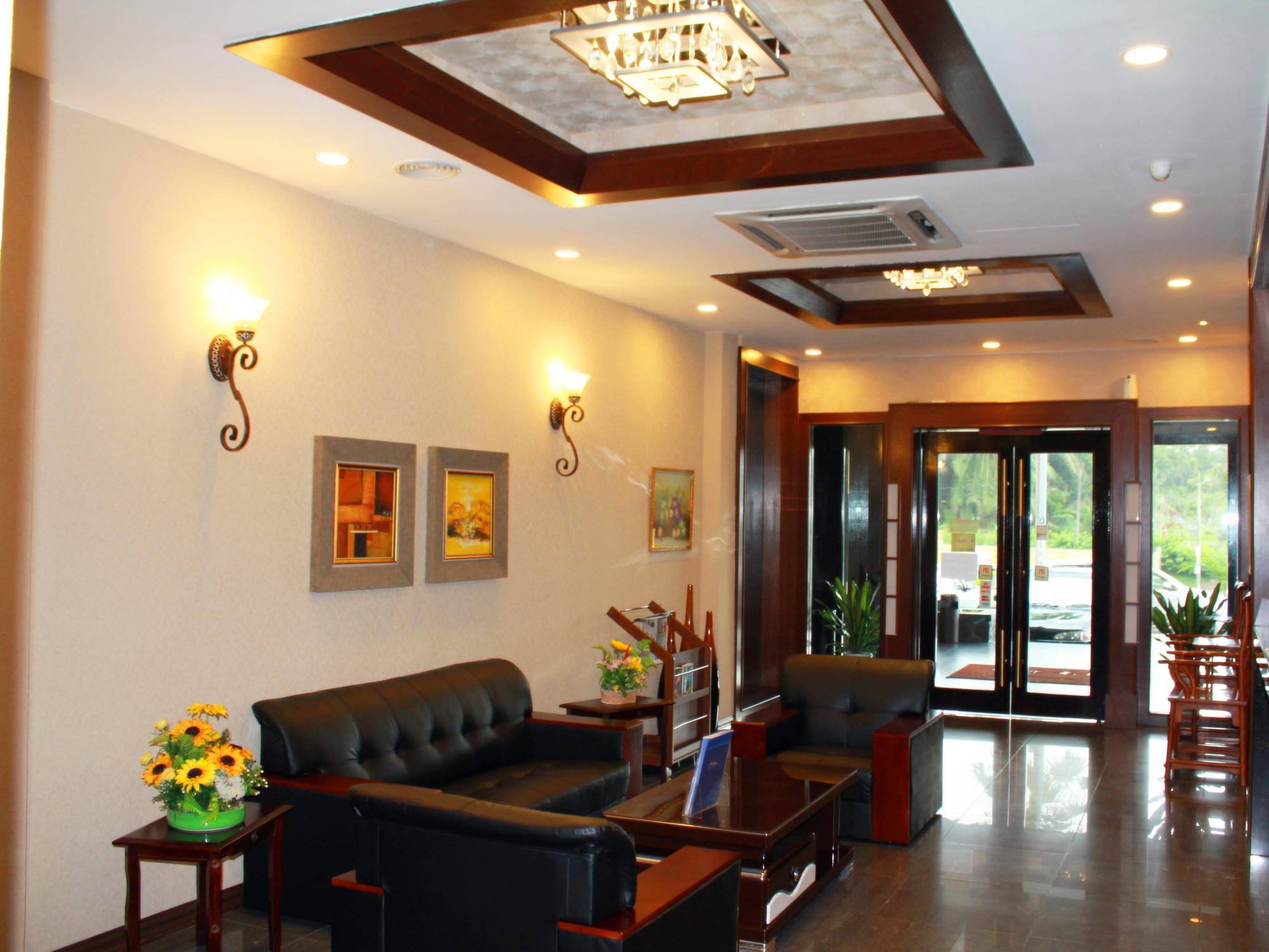 Havona Hotel - Taman Tropika Kulai Exterior photo